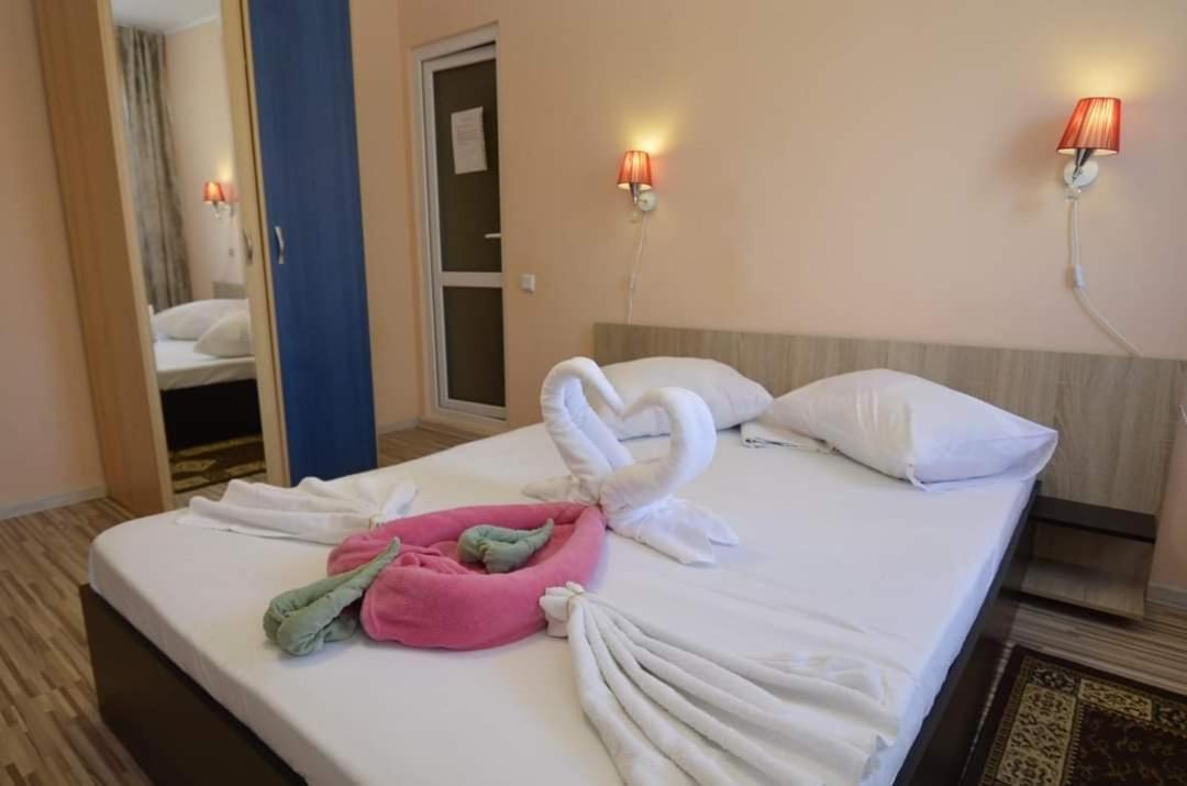 Vila Robert Hotell Schitu Exteriör bild
